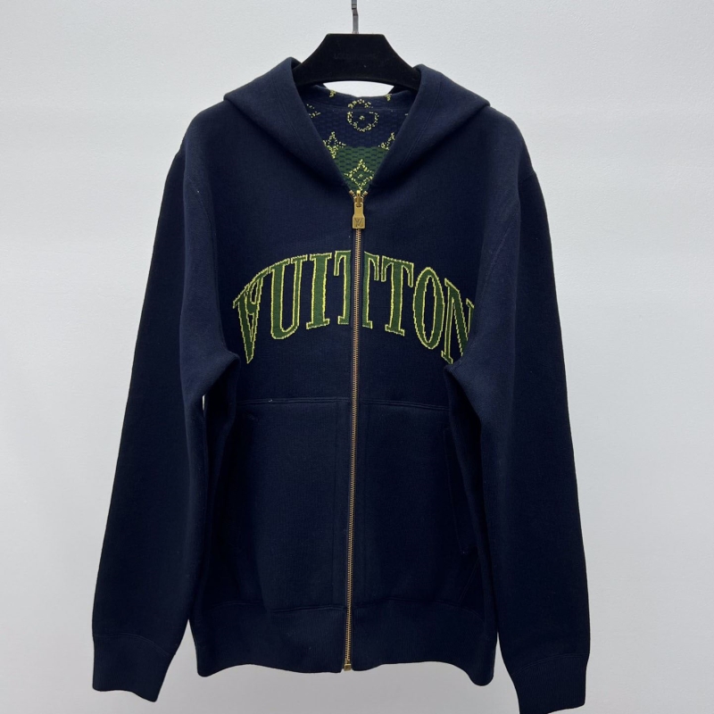 l0vis Vvtt0n outwear